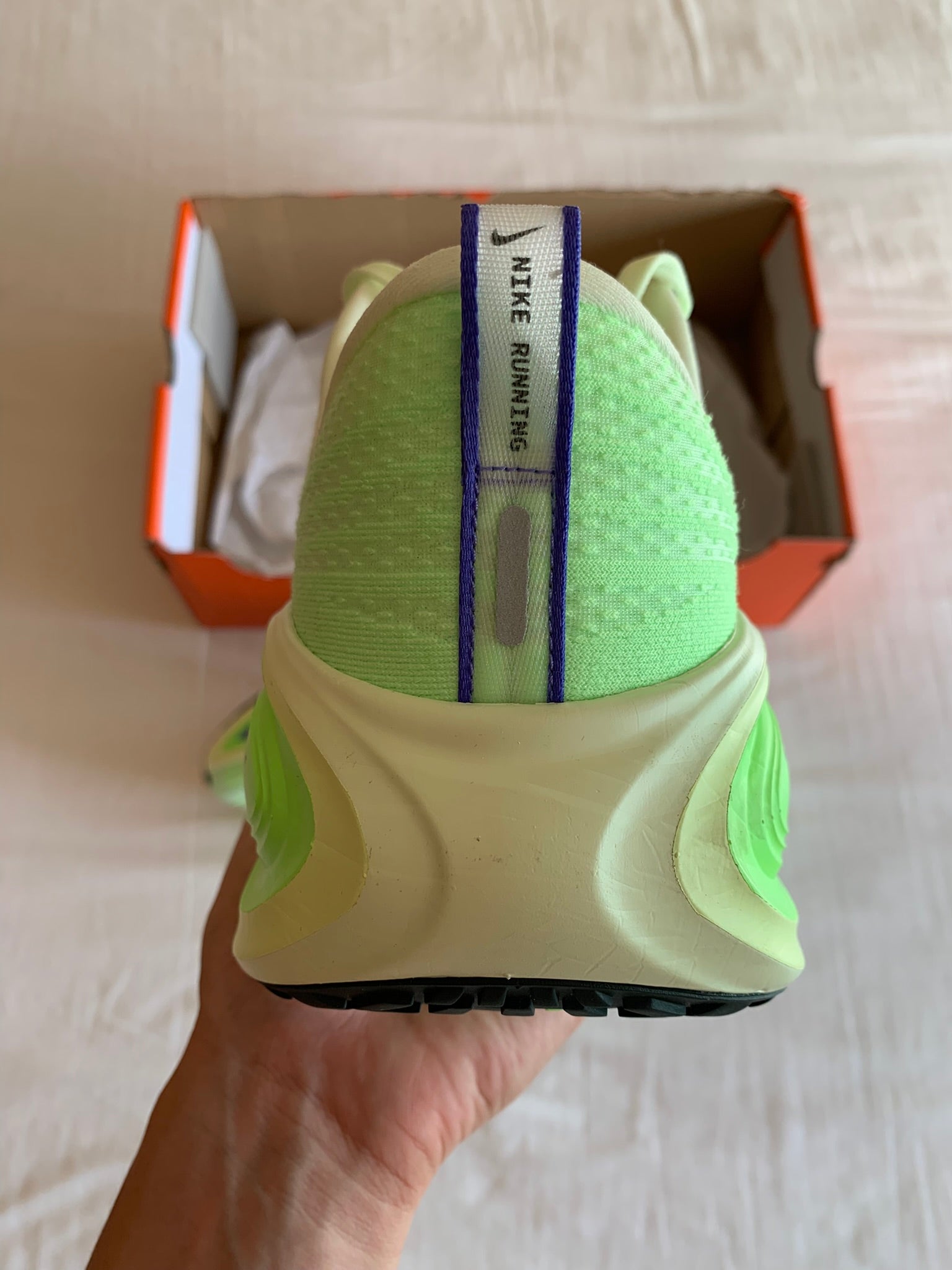 Nike Vomero Plus "Volt Tint Lime"