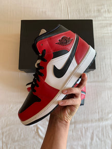 Jordan 1 Mid "Chicago Toe"