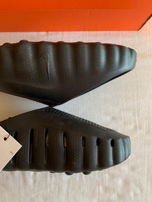 Nike Mind 001 "Triple Black"