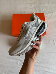 Nike Vomero 18 "Summit White Silver"