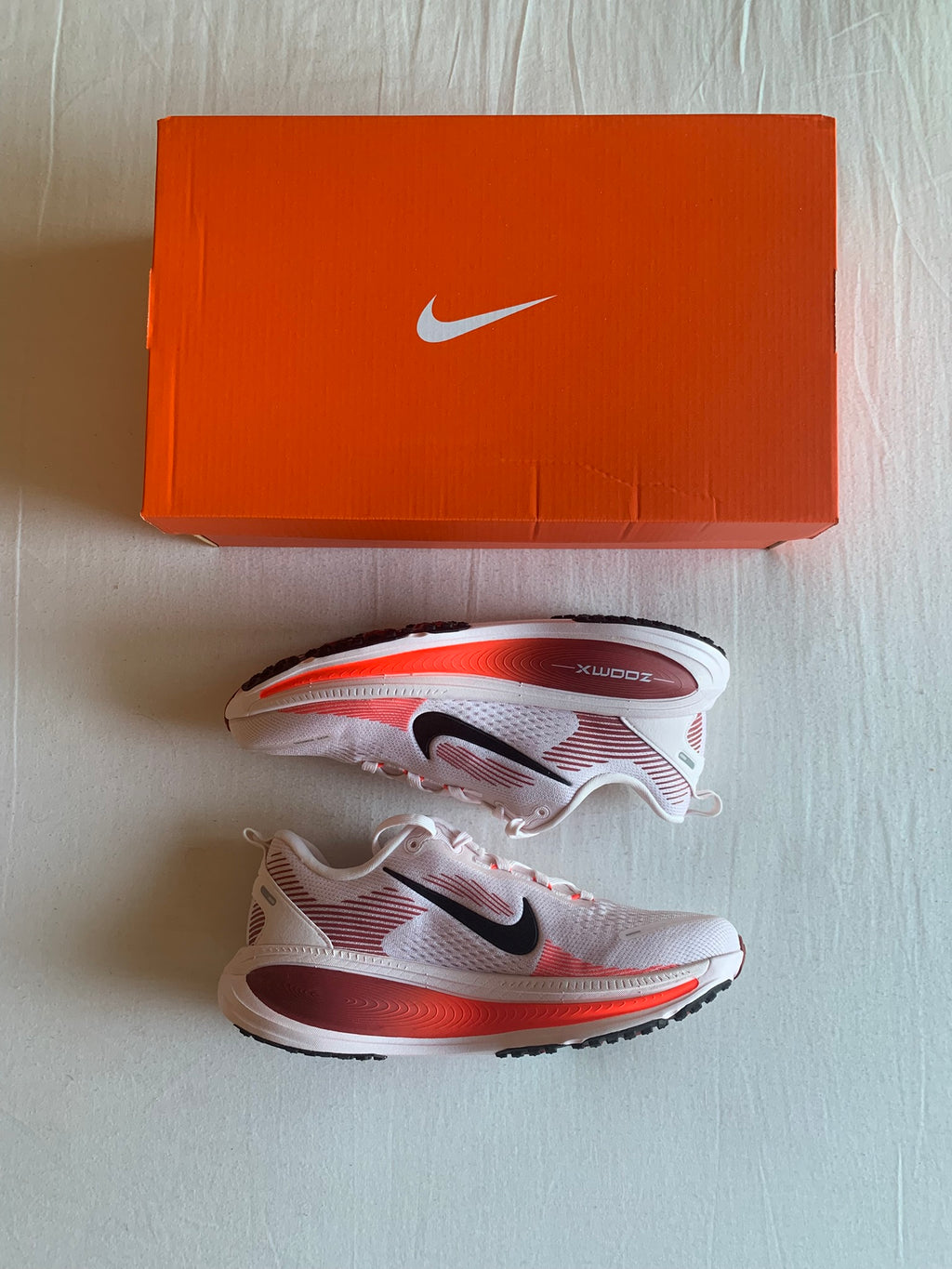 Nike Vomero 18 W "Pearl Pink Crimson"
