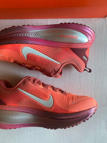 Nike Vomero 18 SE W "Light Redwood"