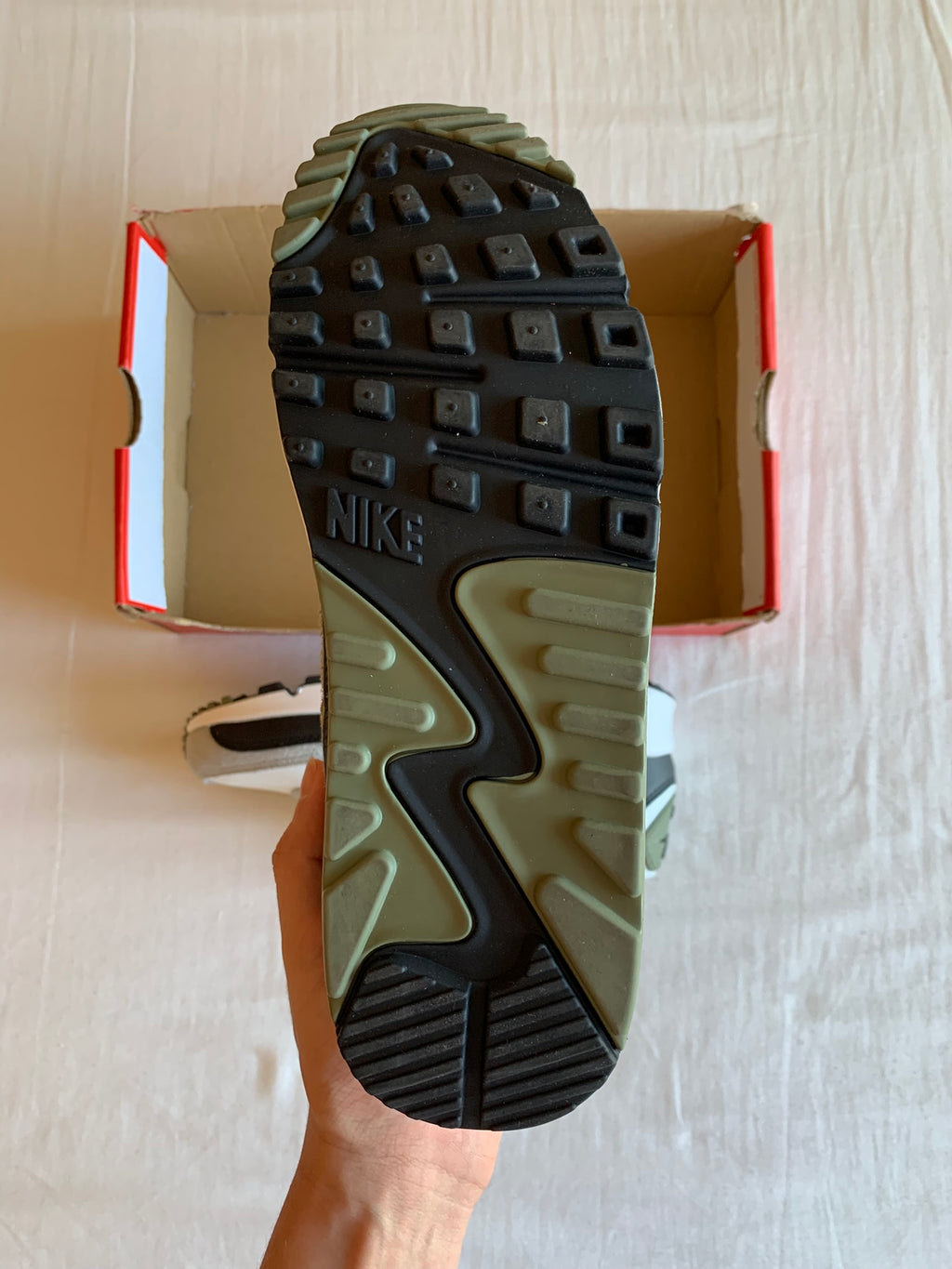 Nike Air Max 90 "Silver Sage"