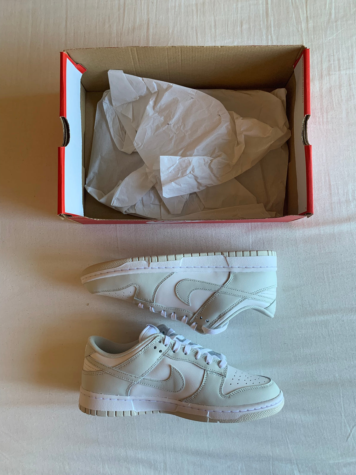Nike Dunk Low W "Photon Dust"
