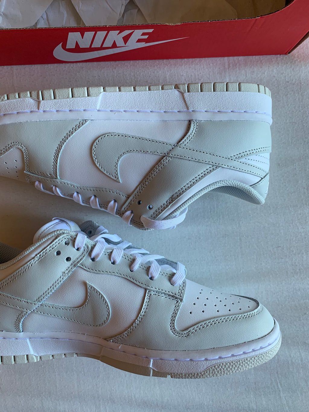 Nike Dunk Low W "Photon Dust"