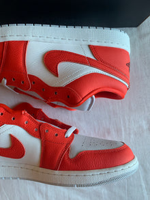Jordan 1 Low SE "Chile Red"