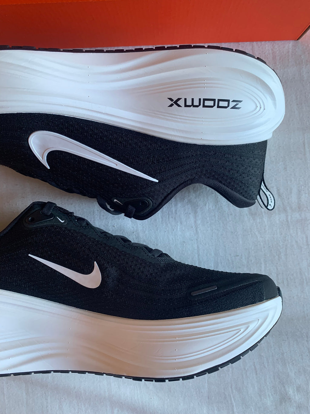 Nike Vomero Plus "Black White"