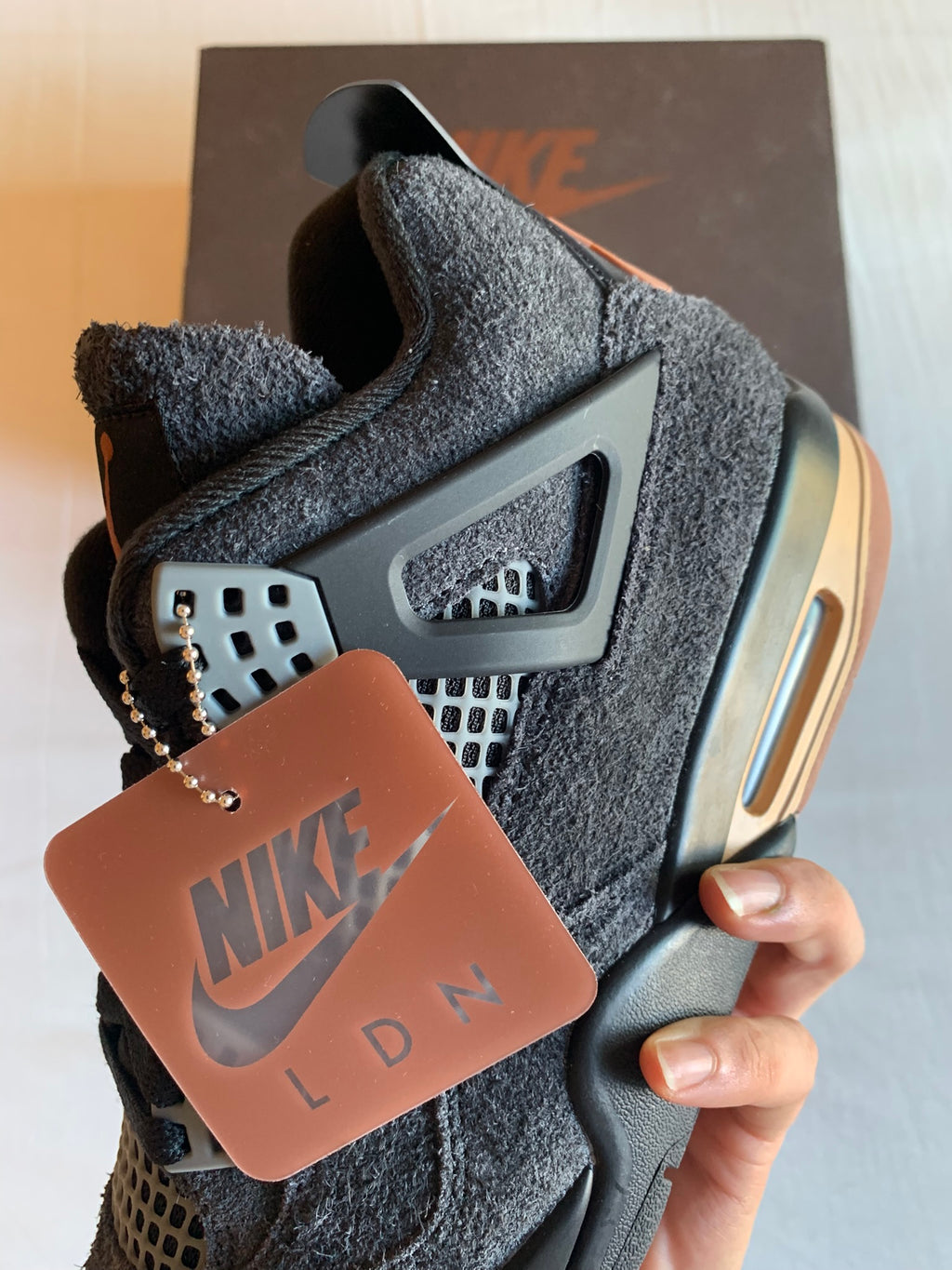 Jordan 4 Retro "London"