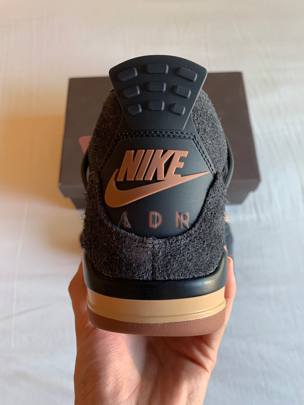 Jordan 4 Retro "London"