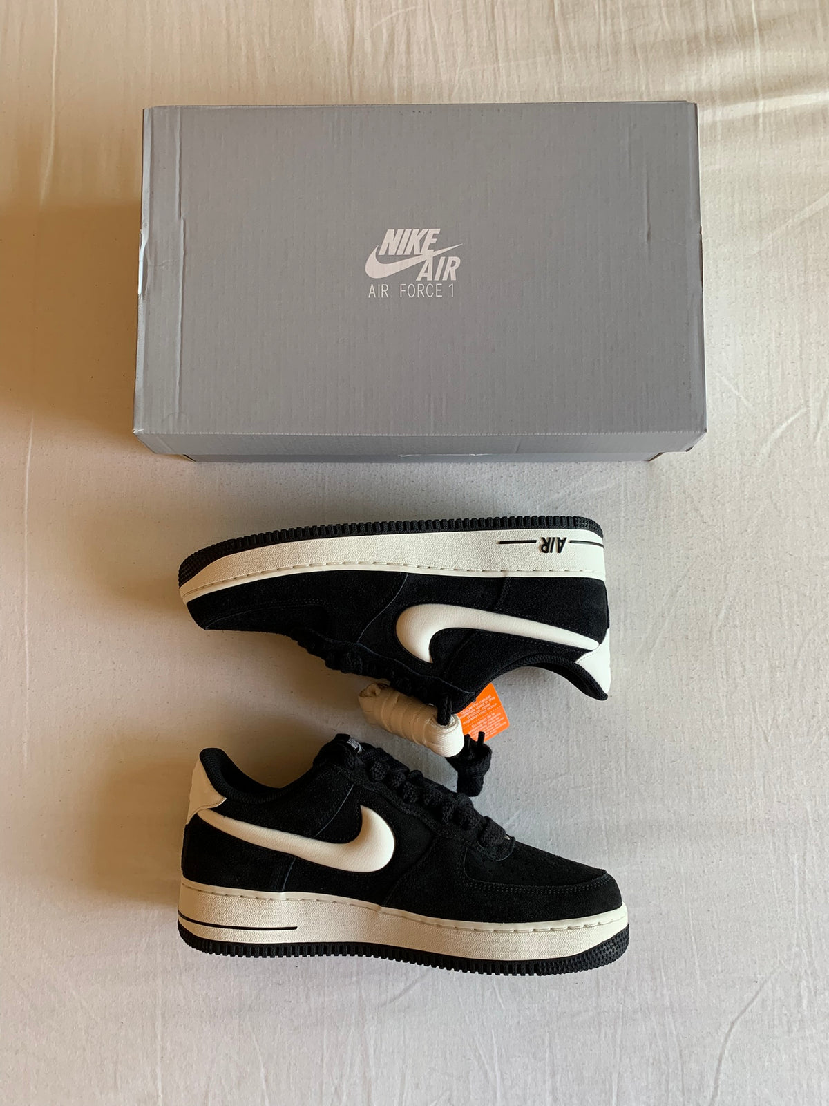 Nike Air Force 1 07 LV8 "Black Sail"