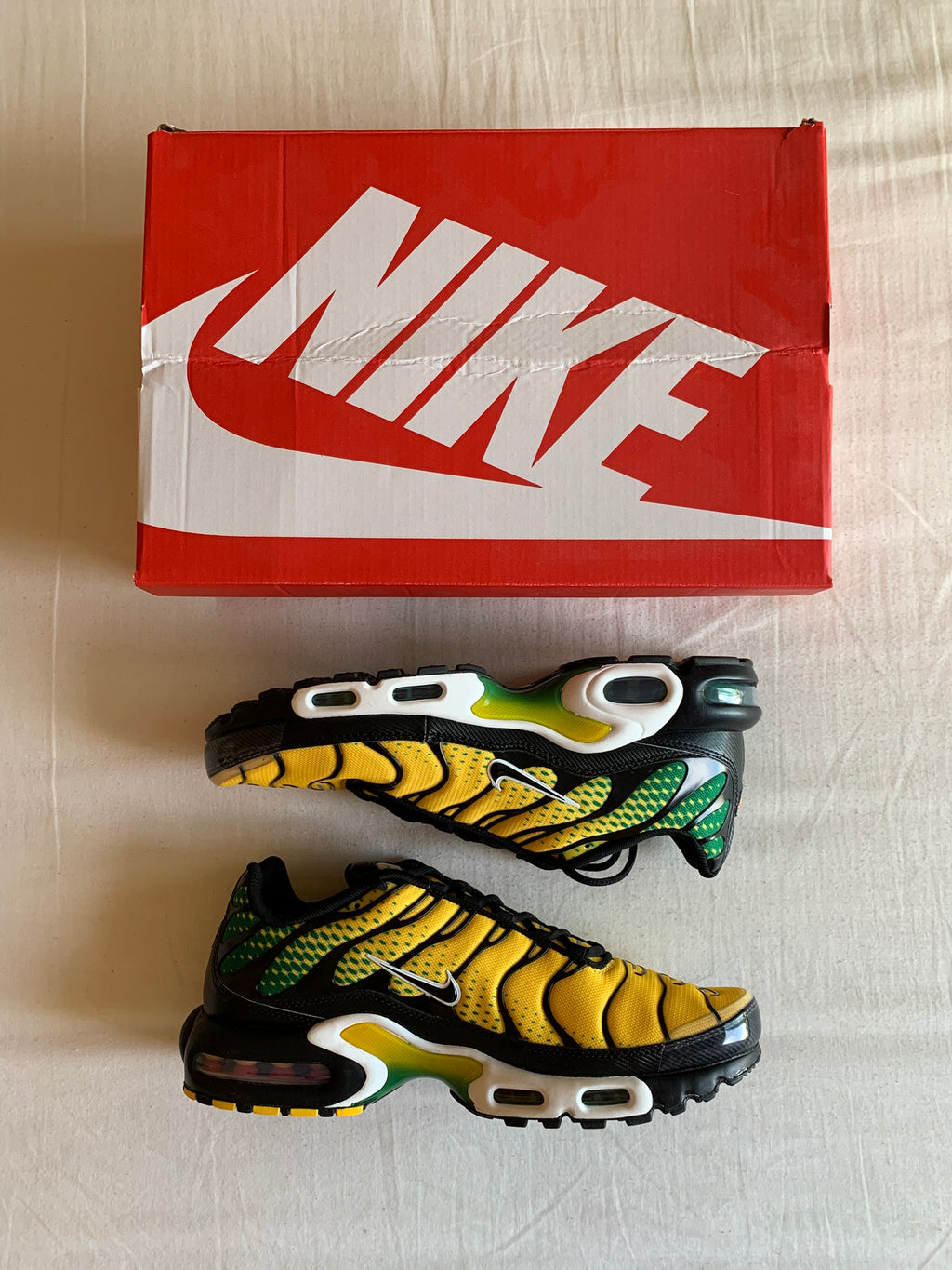 Nike Air Max Plus TN "Varsity Maize Pine Green"