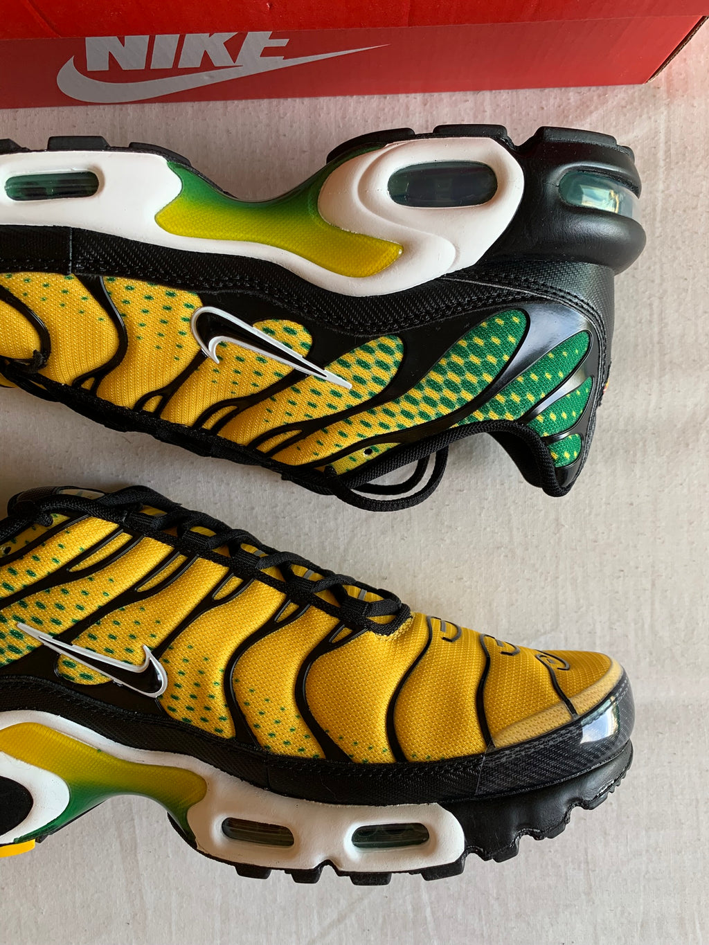 Nike Air Max Plus TN "Varsity Maize Pine Green"