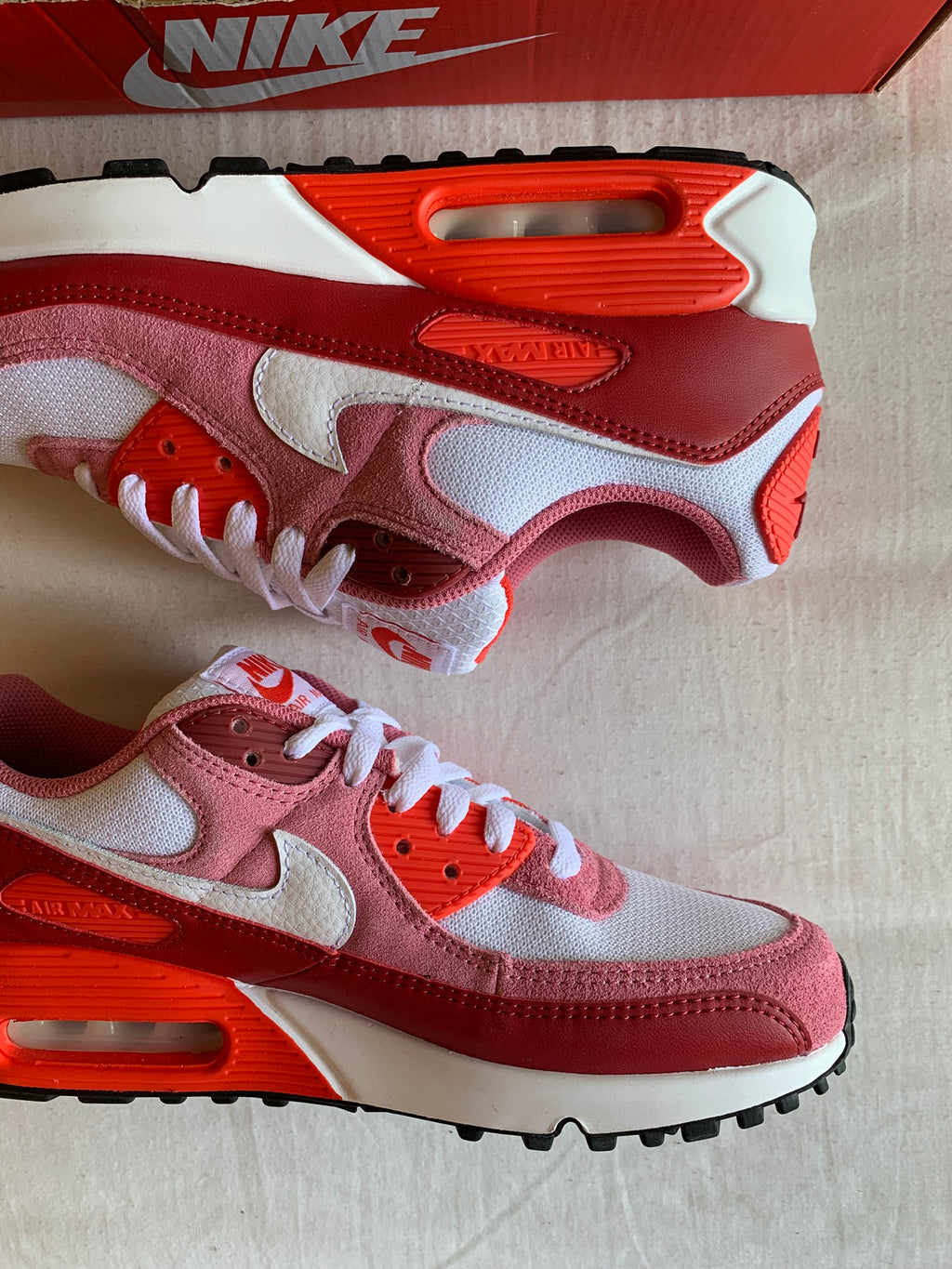 Nike Air Max 90 "Peony Light Crimson"