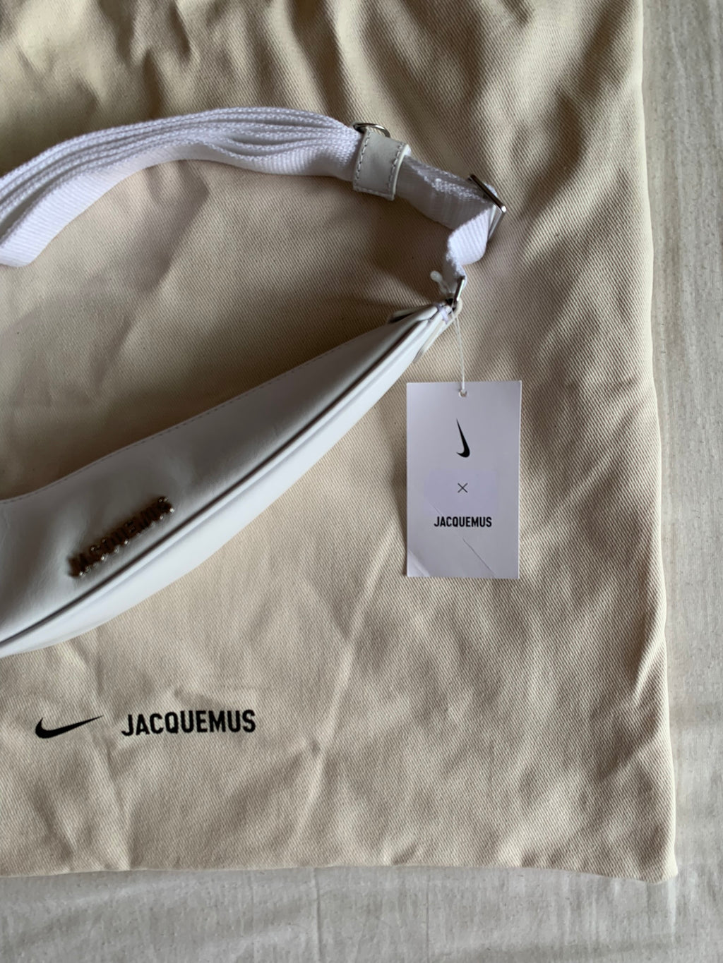 Bandolera Le Swoosh x Jacquemus "Blanca"