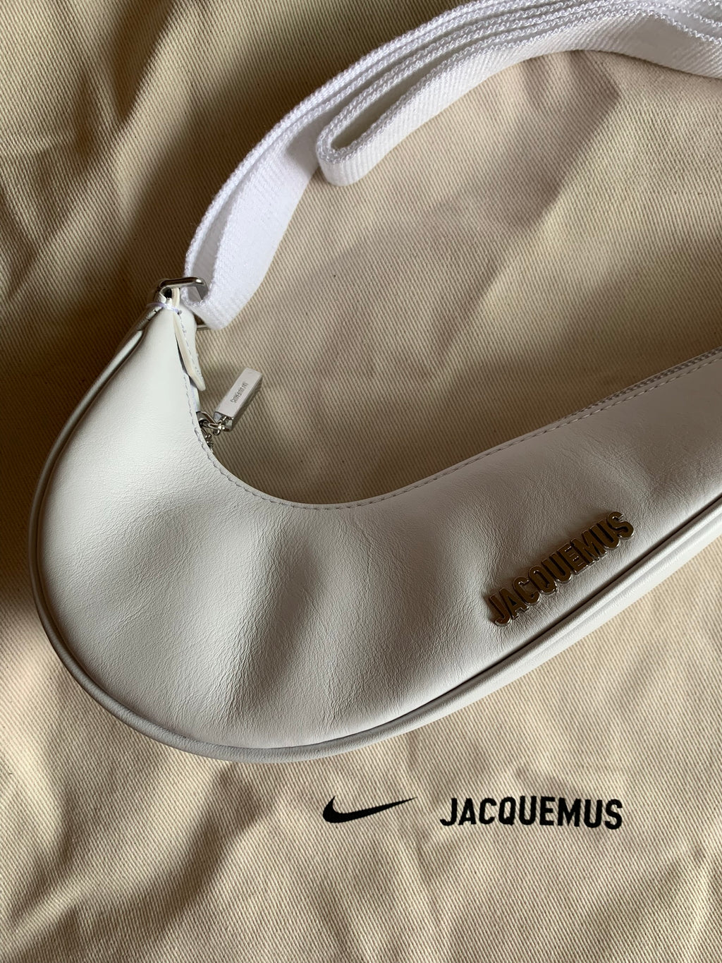 Bandolera Le Swoosh x Jacquemus "Blanca"