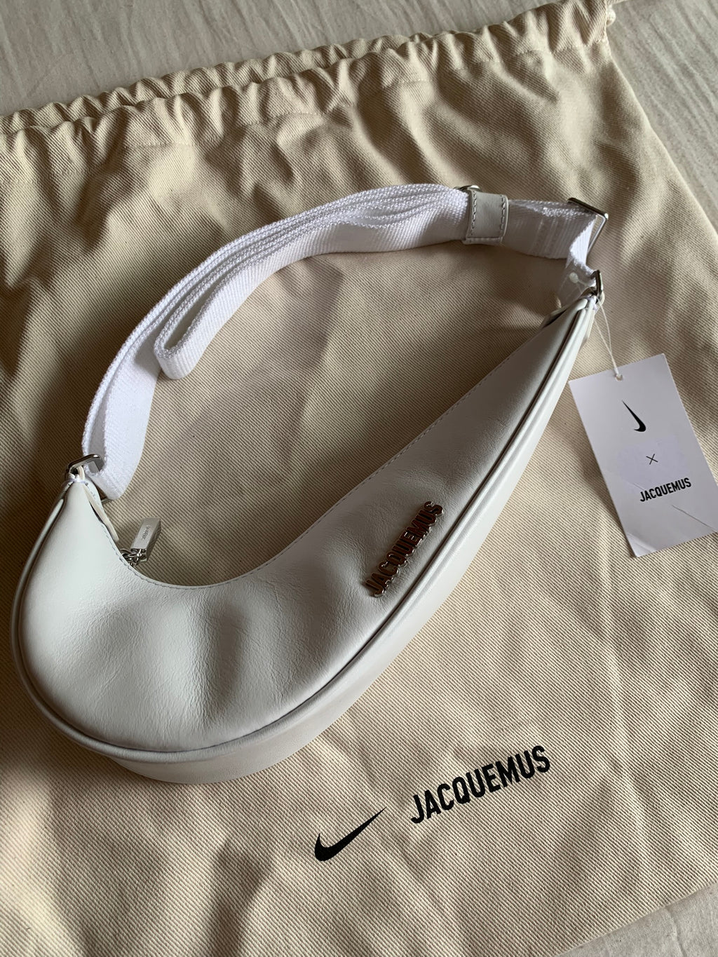 Bandolera Le Swoosh x Jacquemus "Blanca"