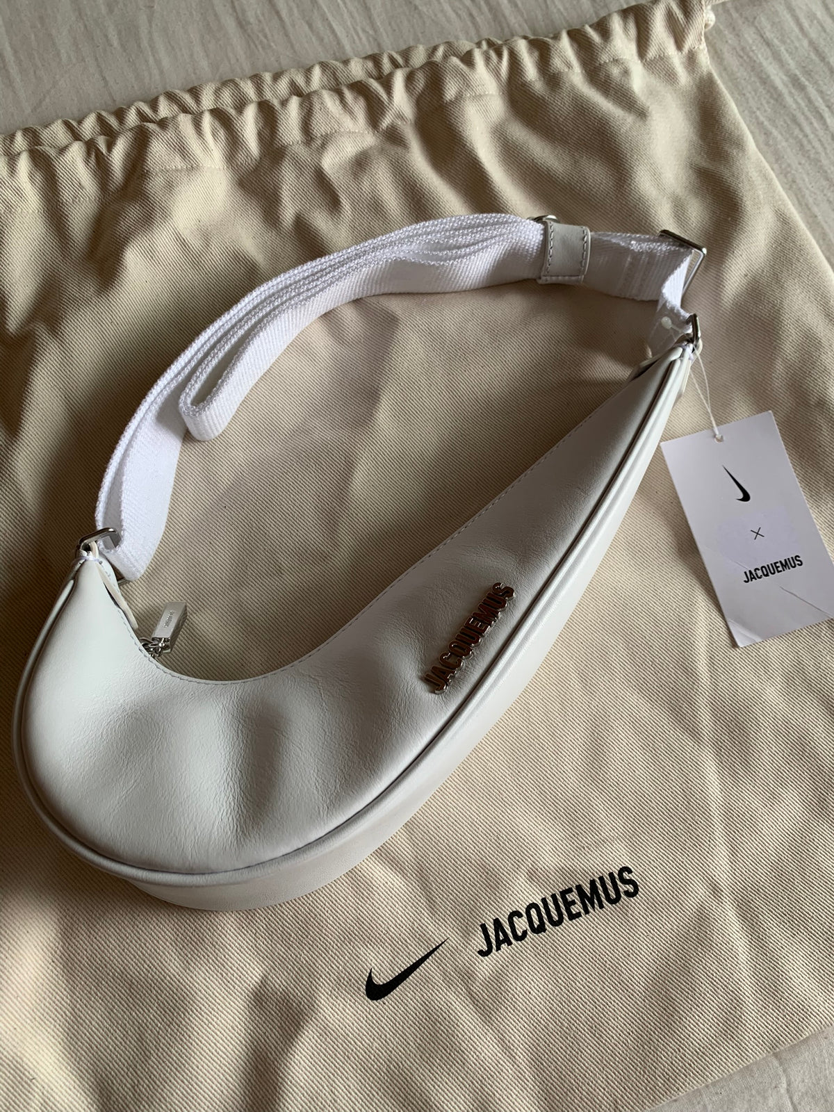Bandolera Le Swoosh x Jacquemus "Blanca"