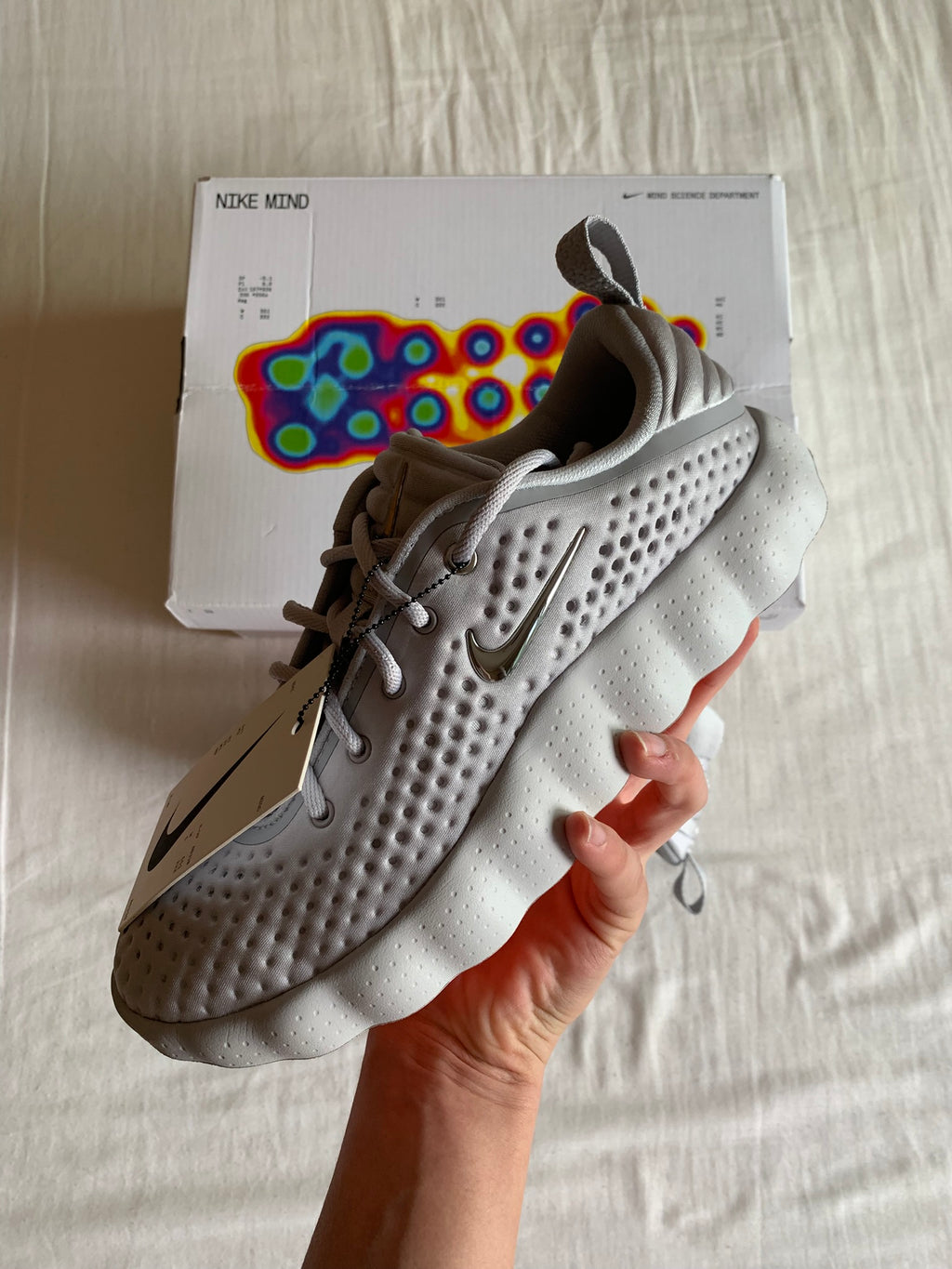 Nike Mind 002 W "Light Smoke Grey"