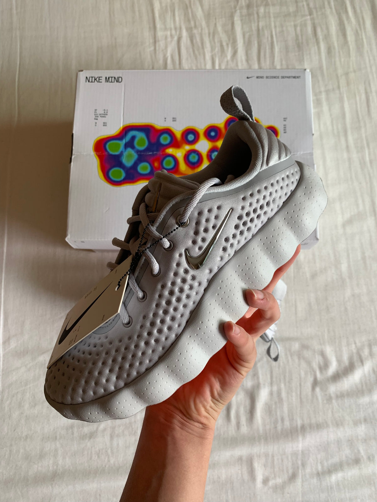 Nike Mind 002 W "Light Smoke Grey"