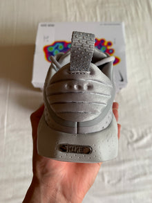 Nike Mind 002 W "Light Smoke Grey"