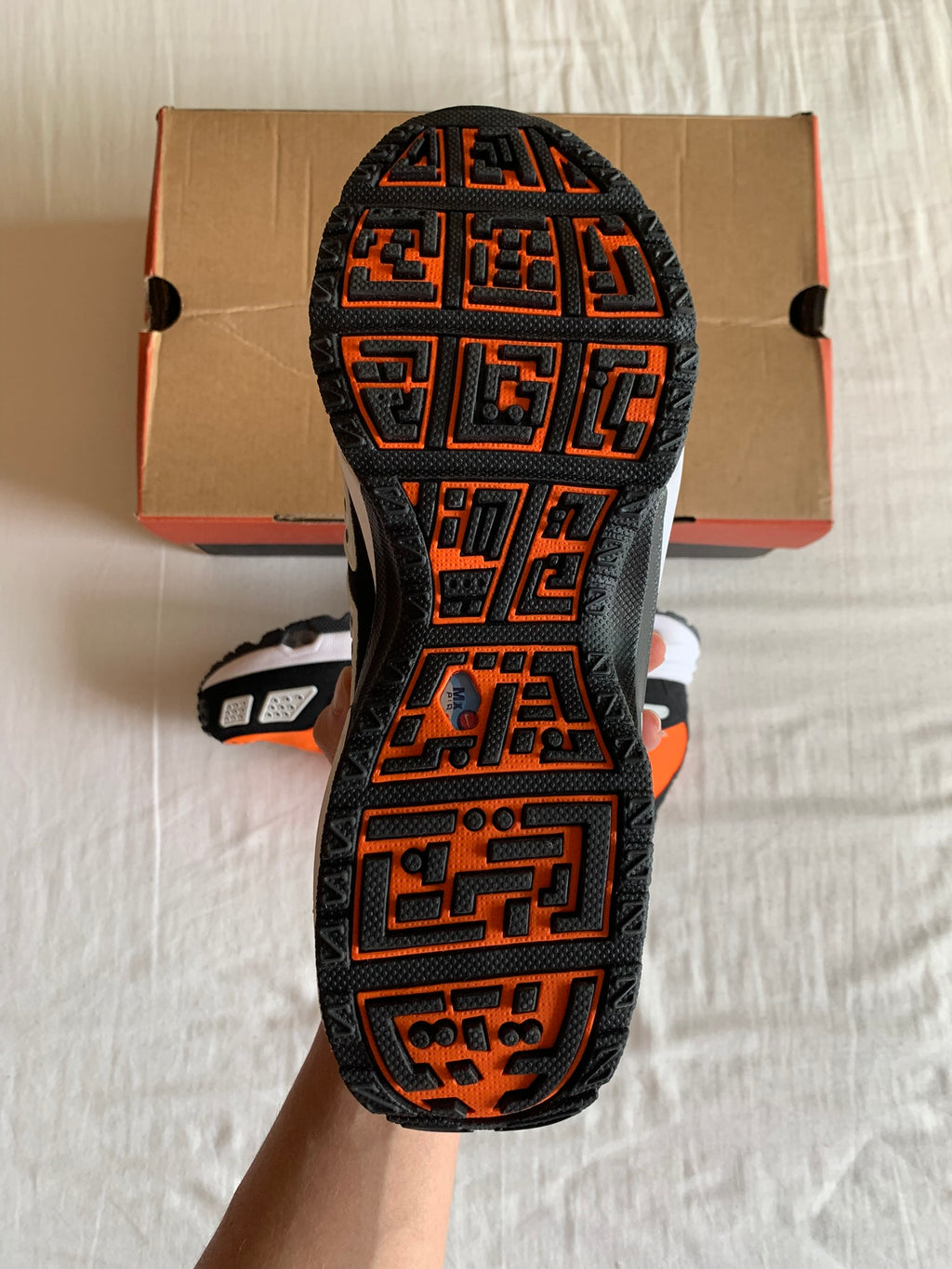 Nike Air Max SNDR "Safety Orange"