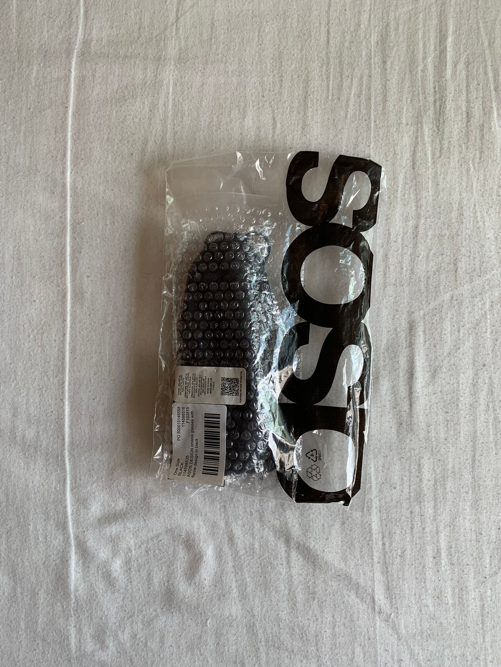 Gafas de Sol ASOS Negras Diseño Llamas