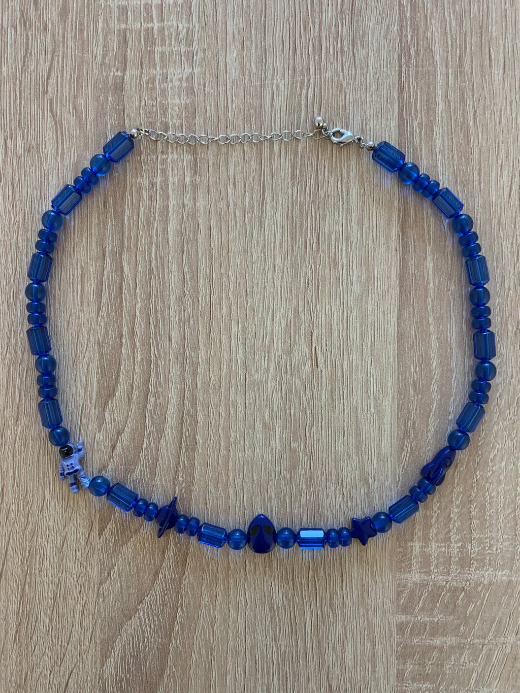 Collar Bershka Cuentas Azules
