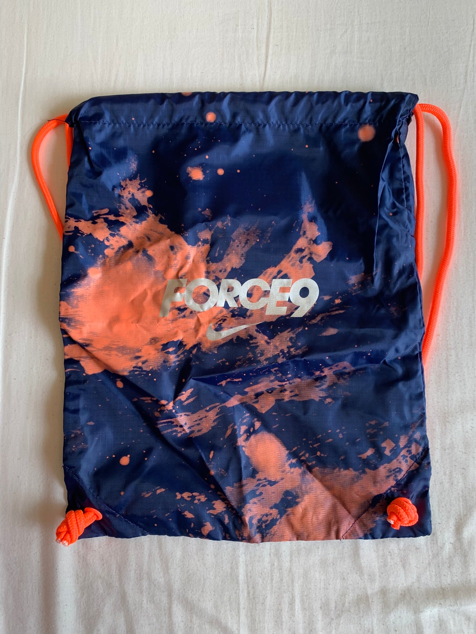 Gymsack Nike Force9 Marino y Naranja