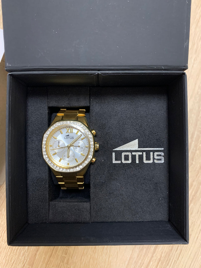 Reloj con Caja y Documentación "Dorado"