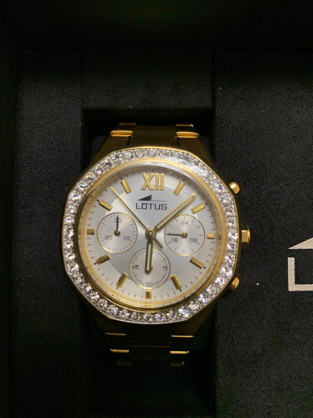 Reloj Lotus Dorado con Caja y Documentación