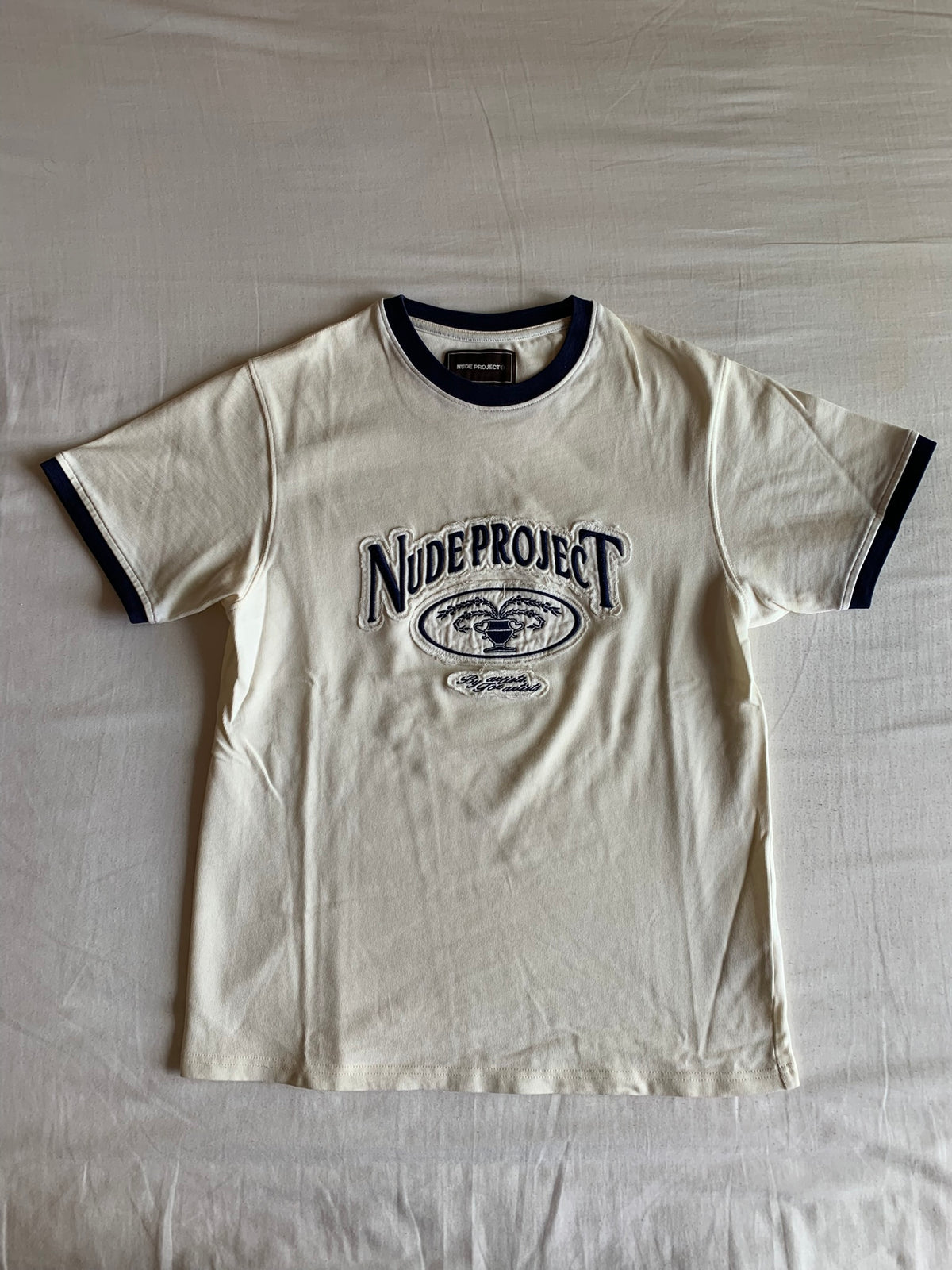 Camiseta Ringer Nude Project Crudo y Marino