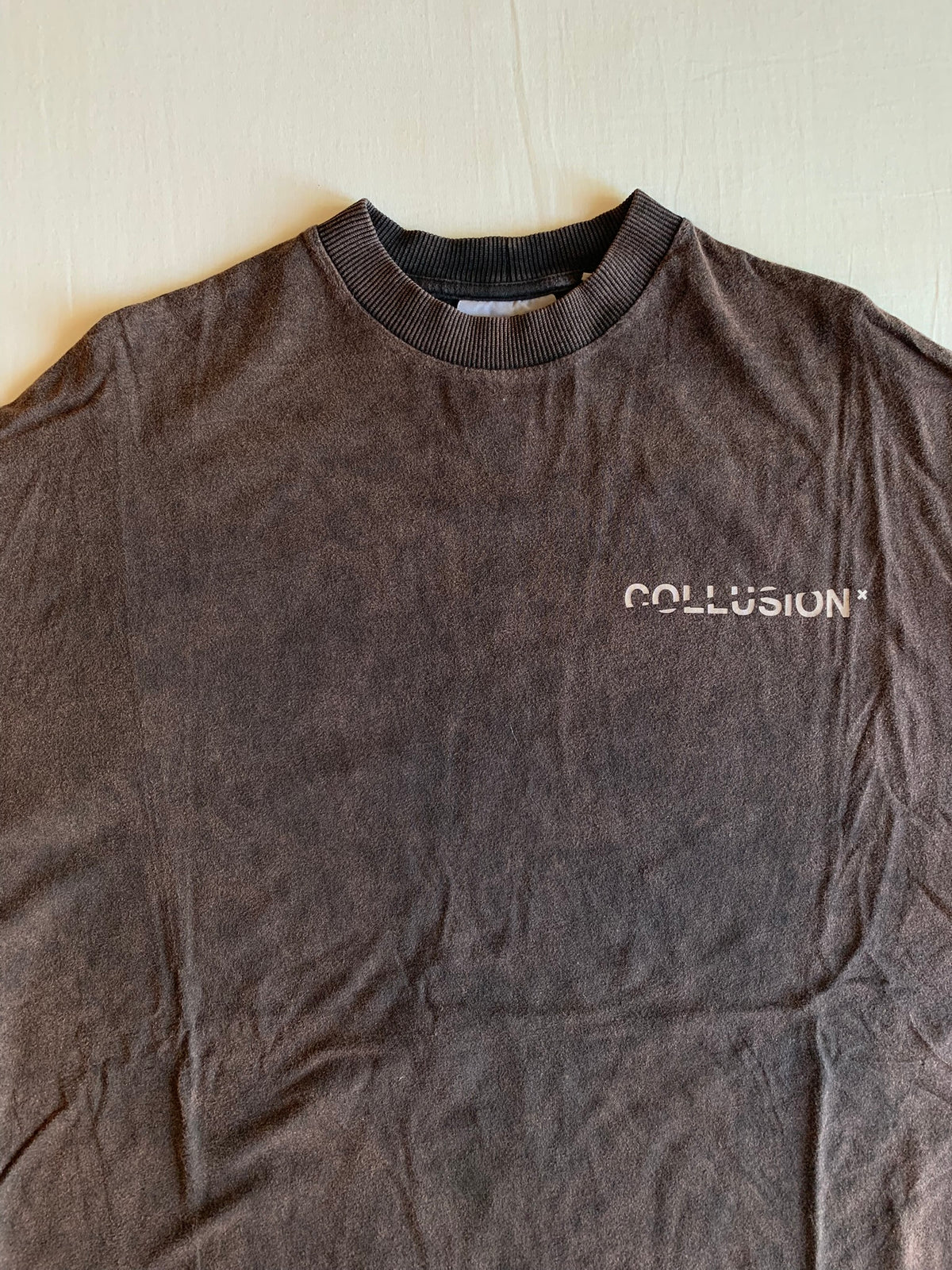 Camiseta Collusion Oversize Marrón