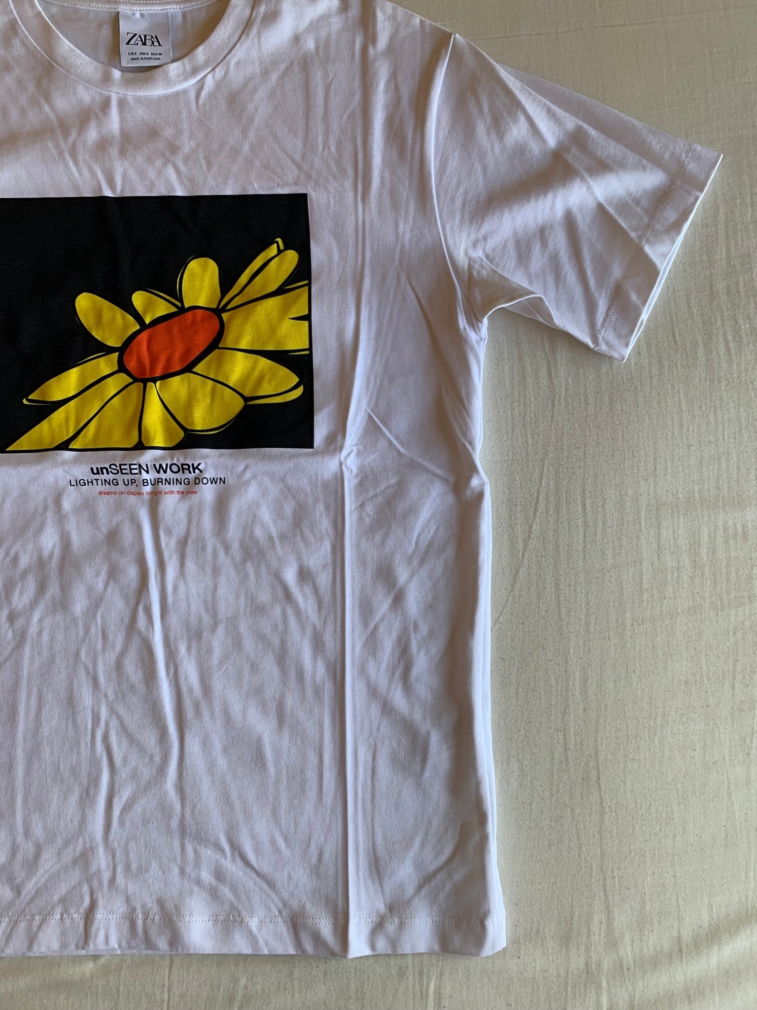 Camiseta Zara Blanca Estampado Girasol