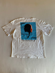Camiseta Zara Keep Getting Weird