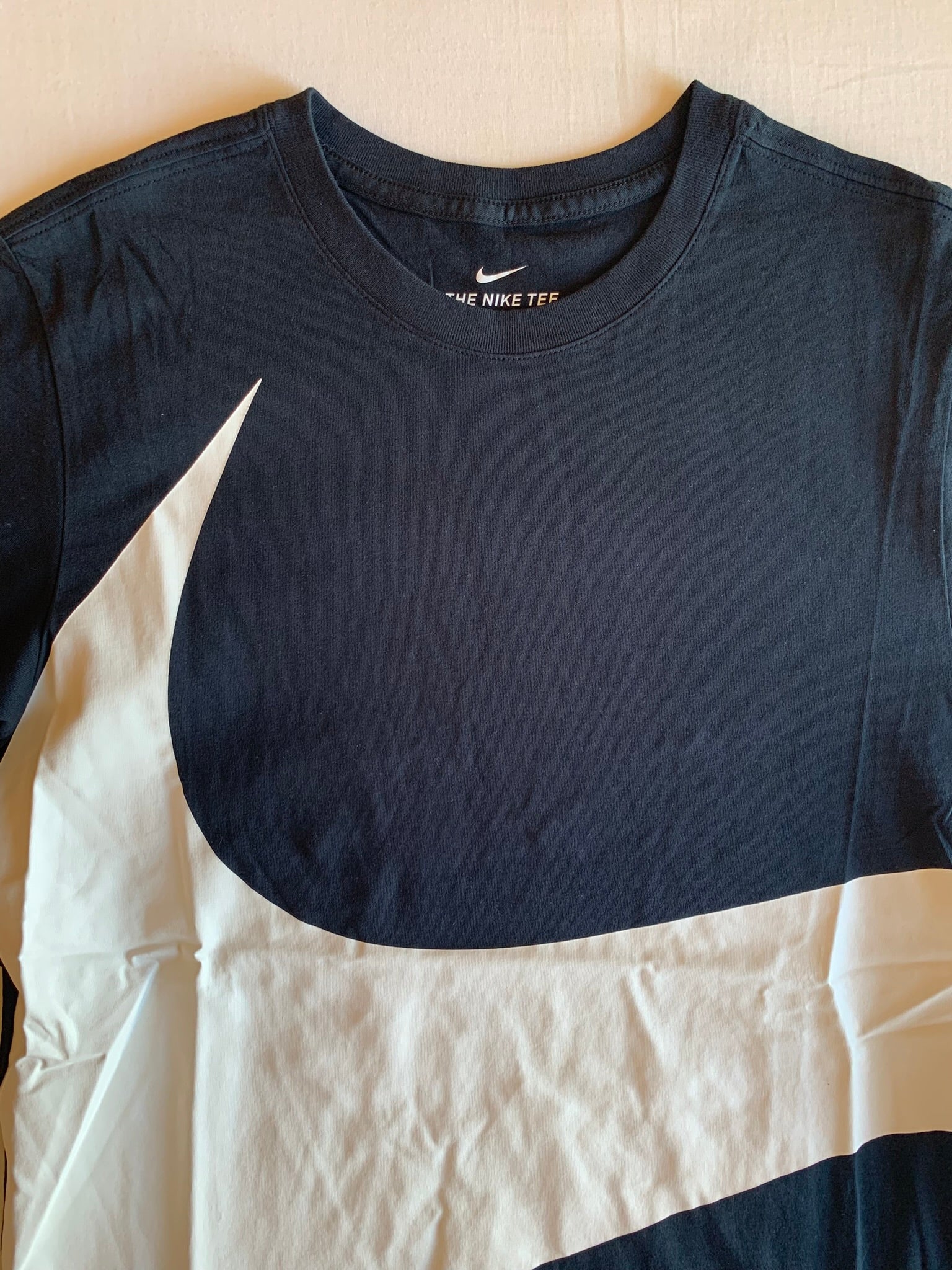 Camiseta Nike Big Swoosh Negra