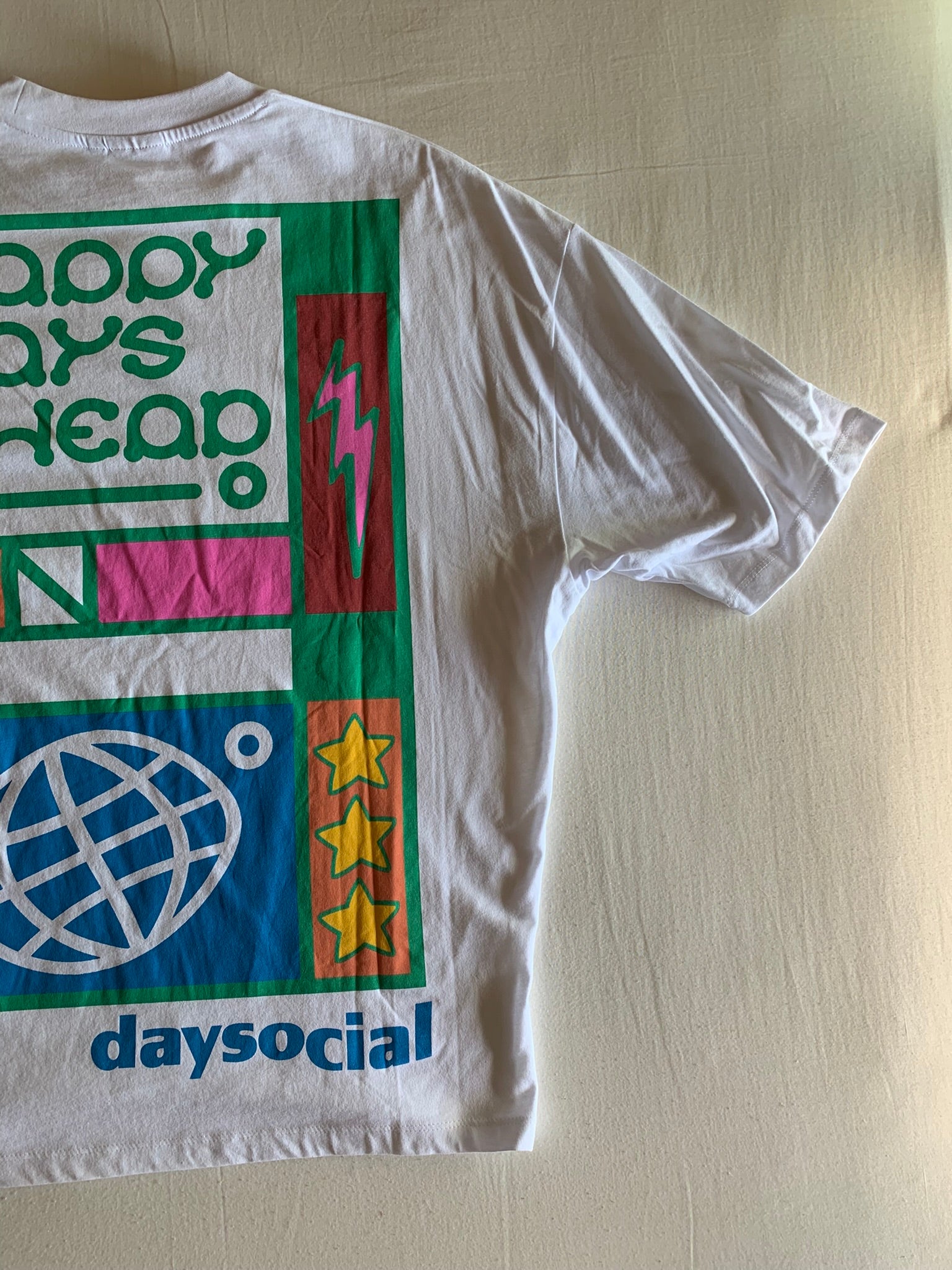 Camiseta ASOS Daysocial Blanca Estampada