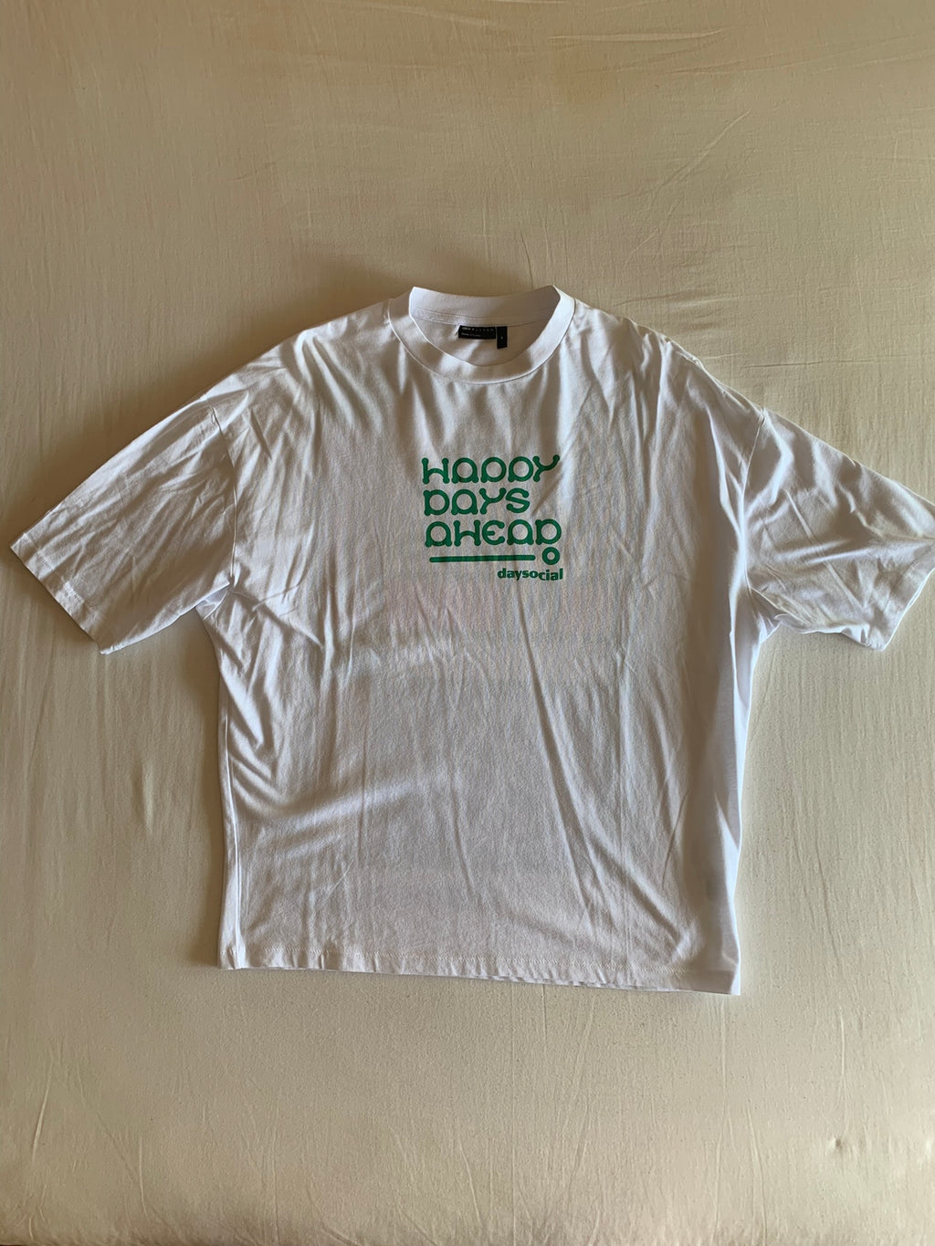 Camiseta ASOS Daysocial Blanca Estampada