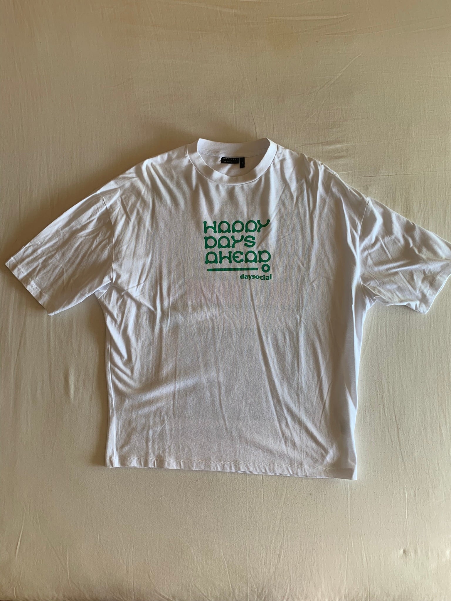 Camiseta ASOS Daysocial Blanca Estampada
