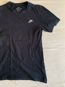 Camiseta Nike Swoosh Negra