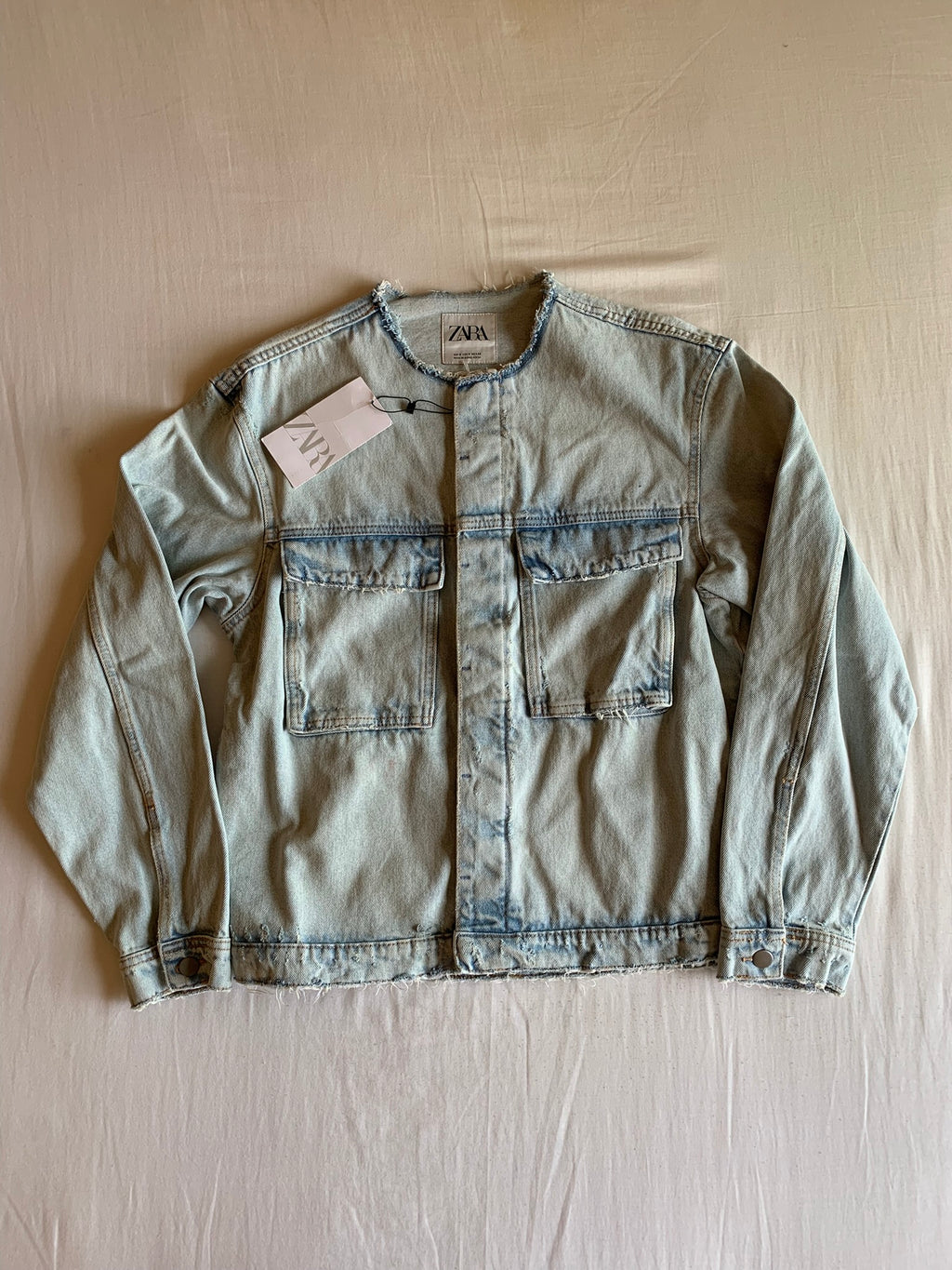 Cazadora Vaquera Zara Acid Wash sin Cuello