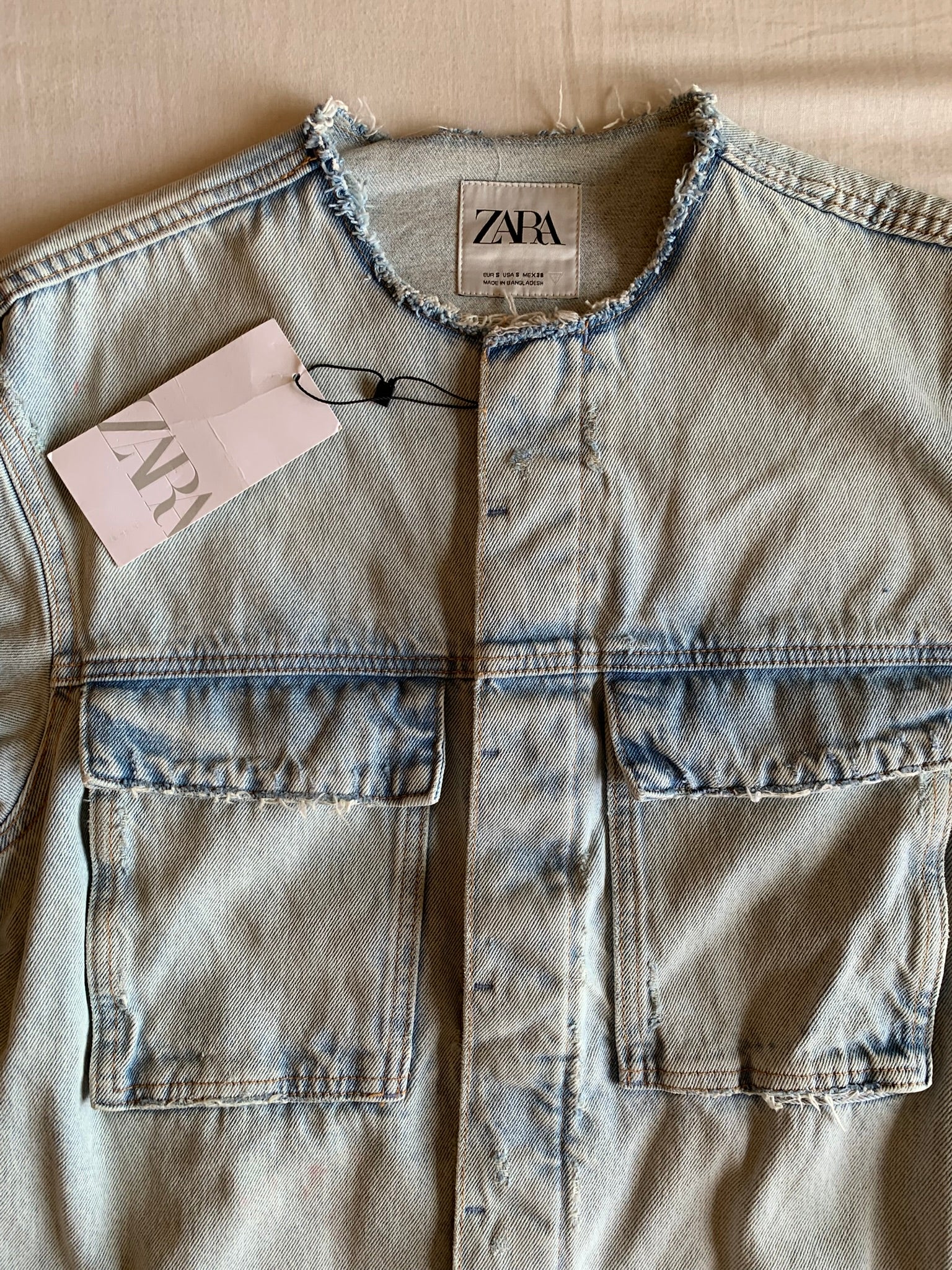 Cazadora Vaquera Zara Acid Wash sin Cuello