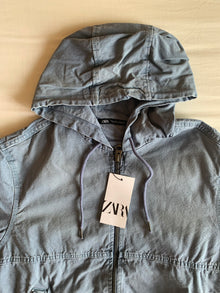 Cazadora Zara con Capucha Azul
