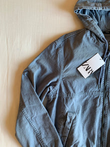 Cazadora Zara con Capucha Azul