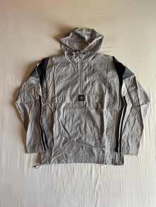 Anorak Adidas Gris