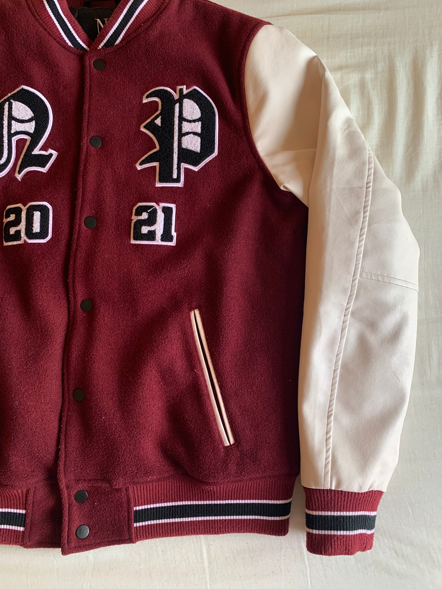 Chaqueta Varsity Nude Project Burdeos Ángeles