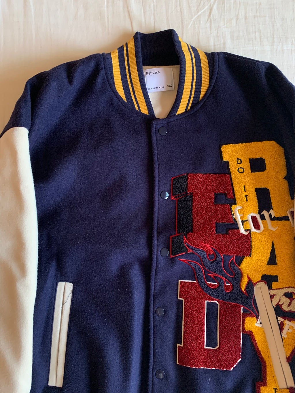 Chaqueta Varsity Bershka Ready Marino