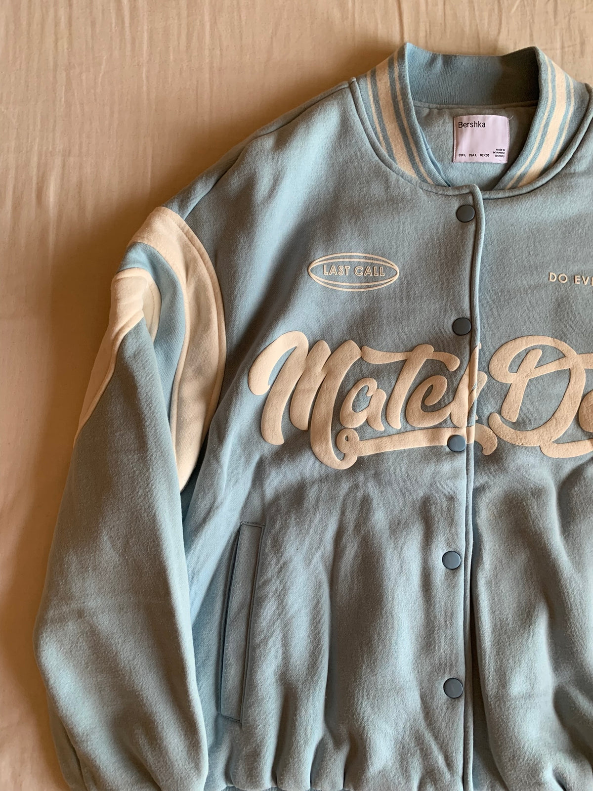 Chaqueta Varsity Bershka Match Day Azul Claro