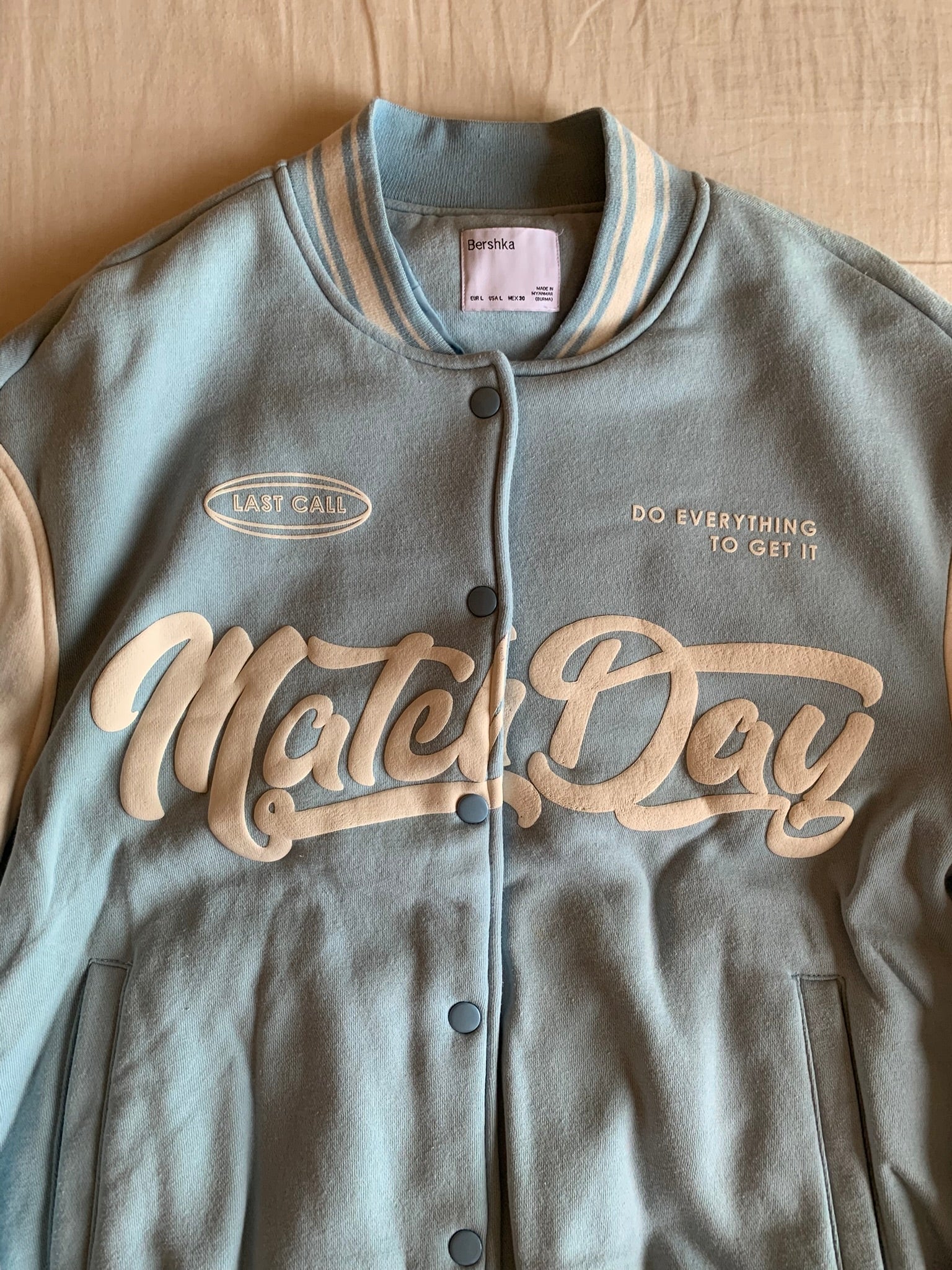 Chaqueta Varsity Bershka Match Day Azul Claro