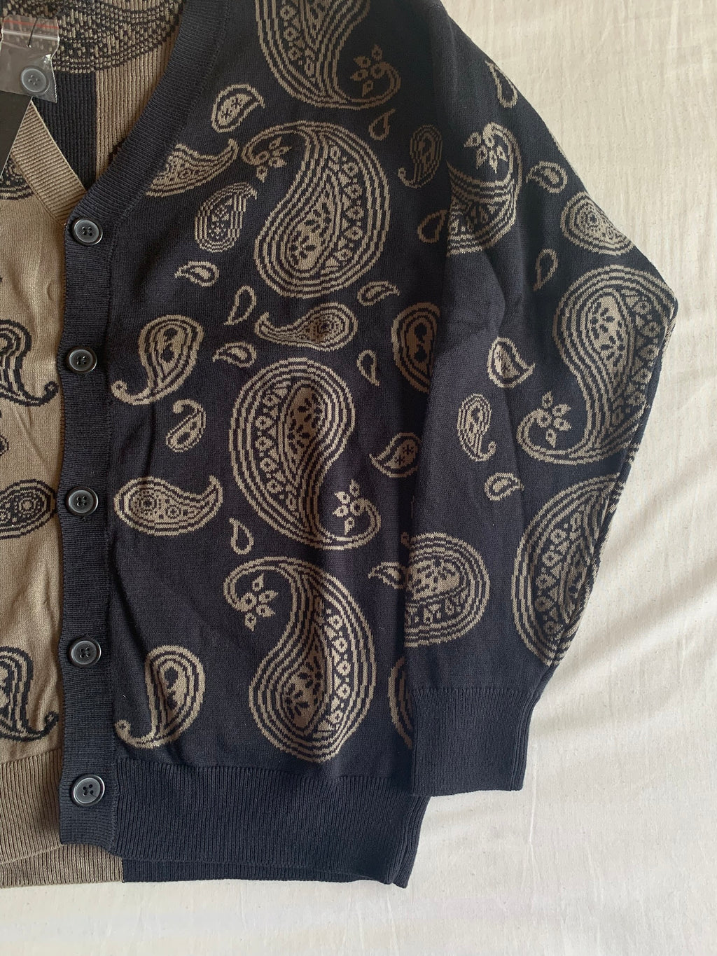 Cárdigan New Yorker Paisley Marrón y Negro
