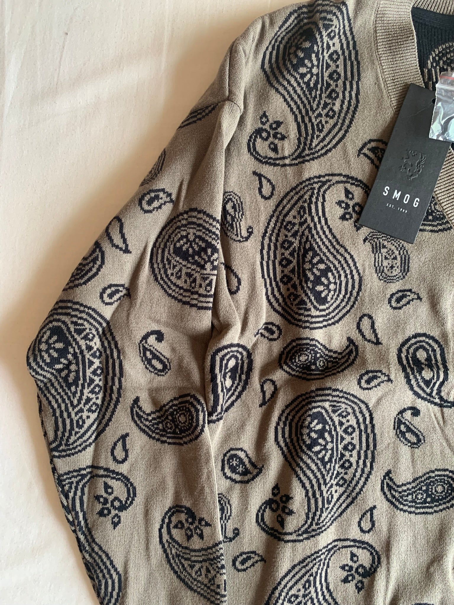Cárdigan New Yorker Paisley Marrón y Negro